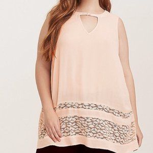 Torrid Peach Buttoned Keyhole and Lace Bottom Tank